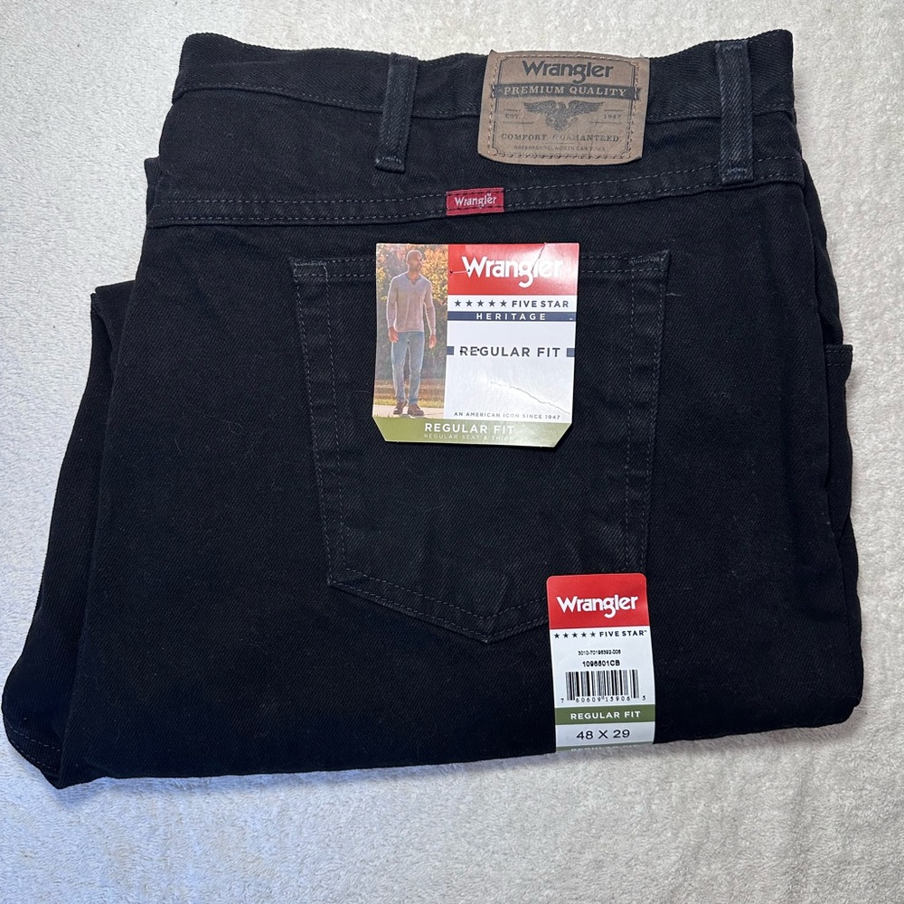 Wrangler Black Relaxed Jeans